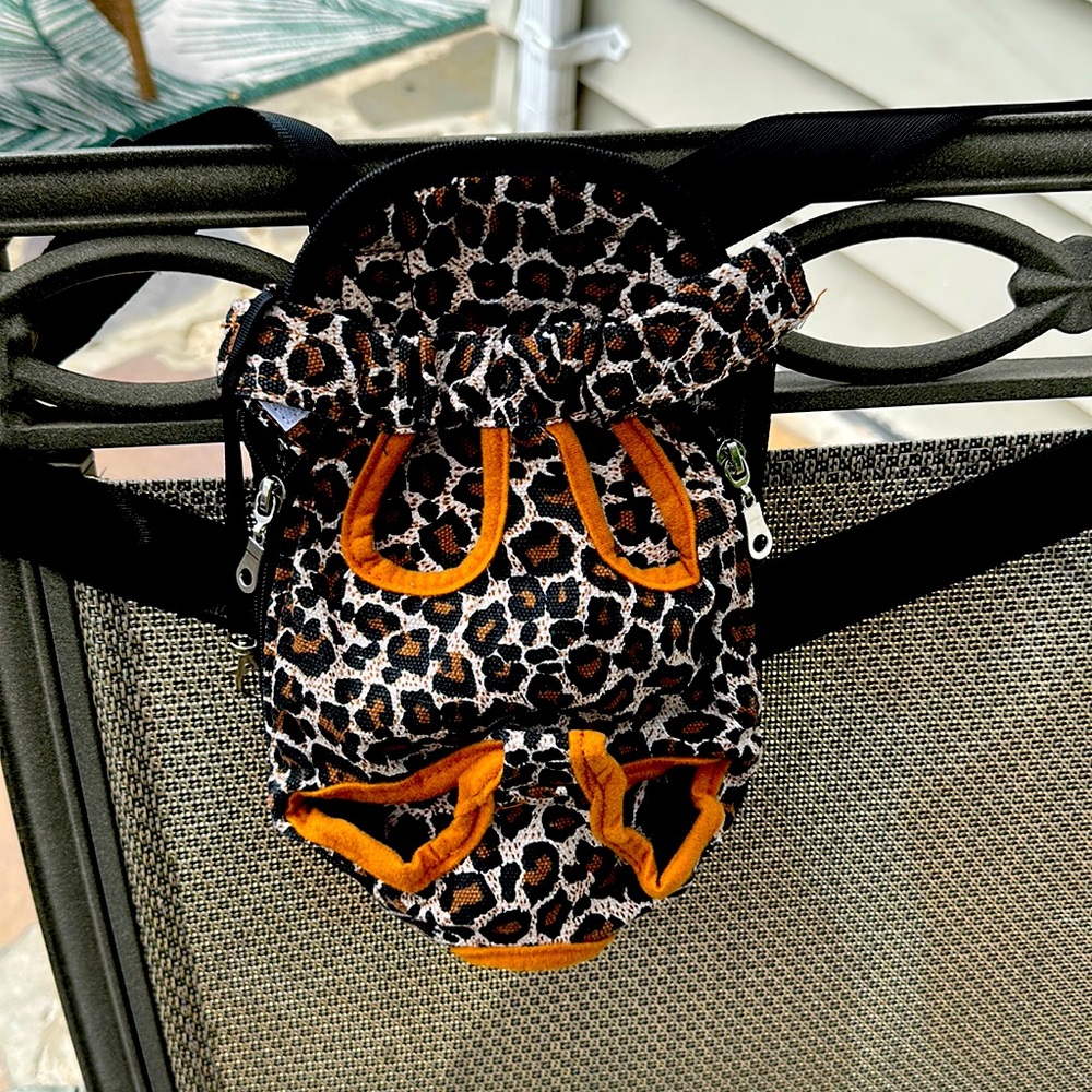 Leopard print carrying pouch